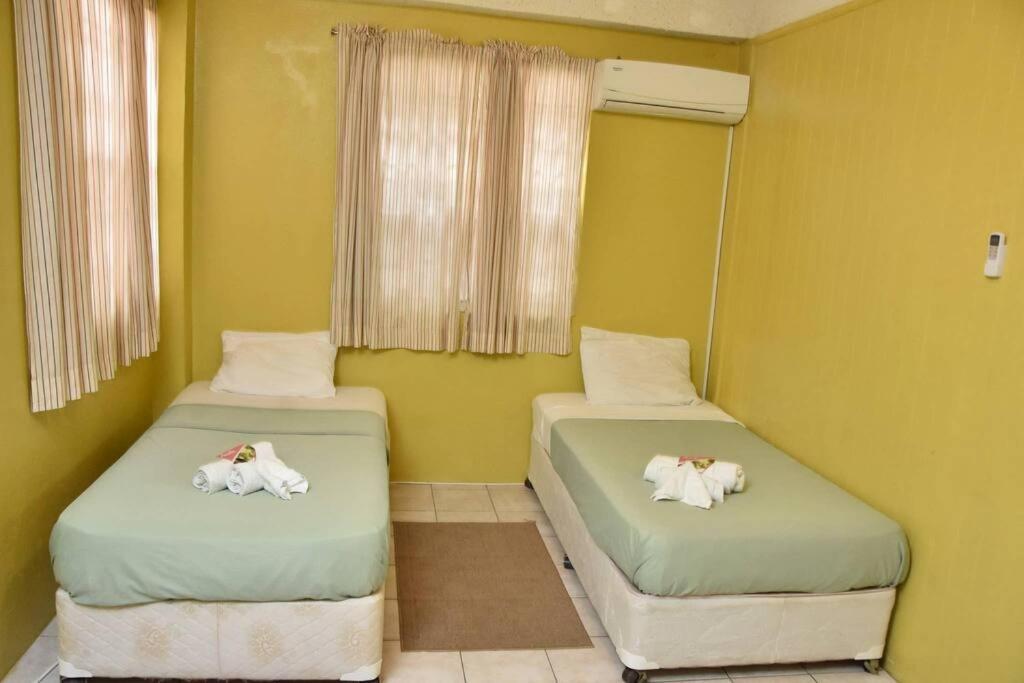 Aanola Villas Castries Exteriör bild